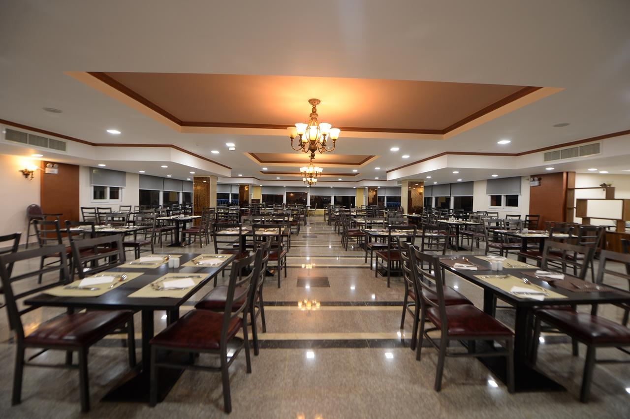 Savanna Empire Spa & Resort Ataqah מראה חיצוני תמונה
